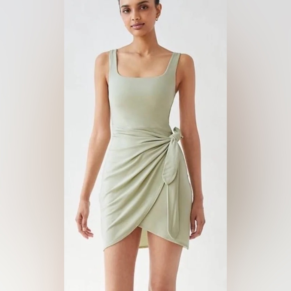 Aritzia Wilfred Green Saturn Mini Dress - Picture 1 of 5